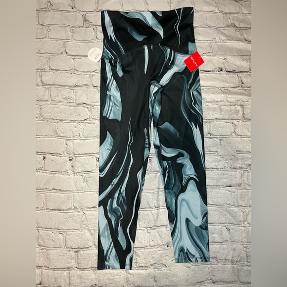NWT Spanx Booty Boost 7/8 Printed Marble Leggings - Size Small - Picture 4 of 12